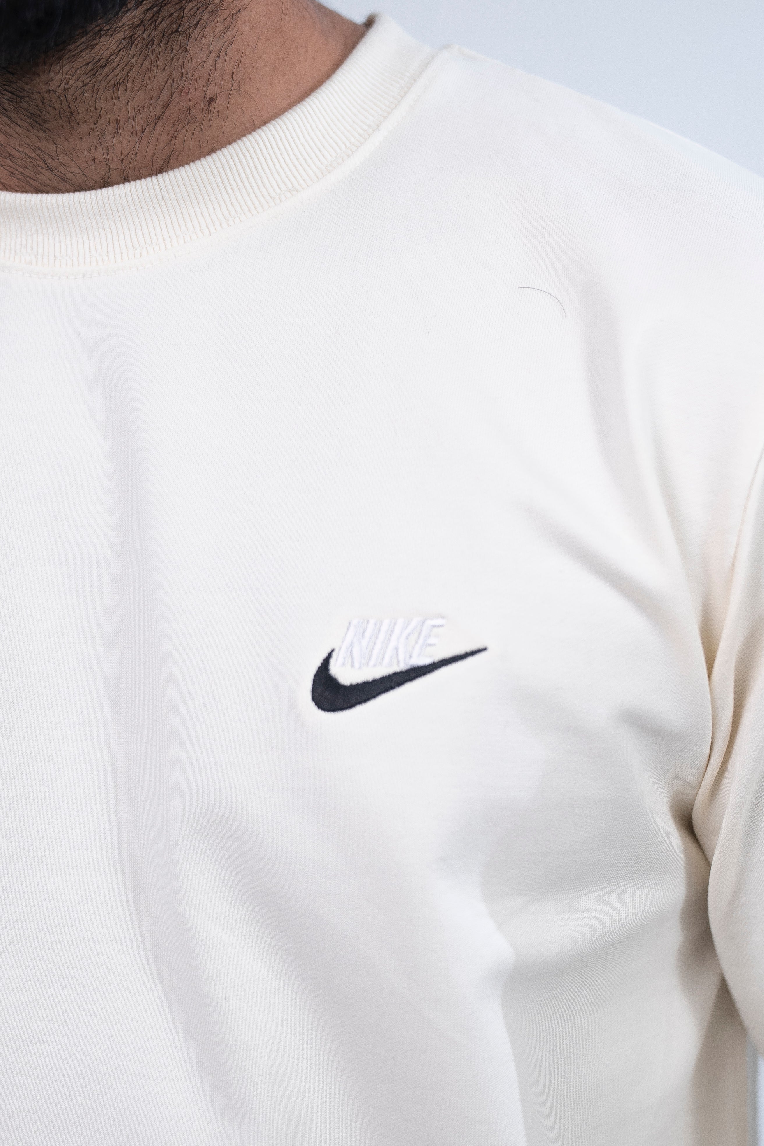 Nike White Crewneck Sweatshirt